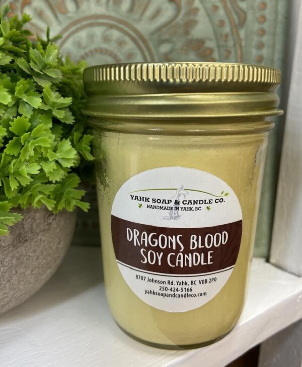 Dragons blood soy candle